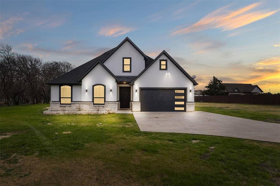 Property photo for 1920 County Road 658, Farmersville, TX