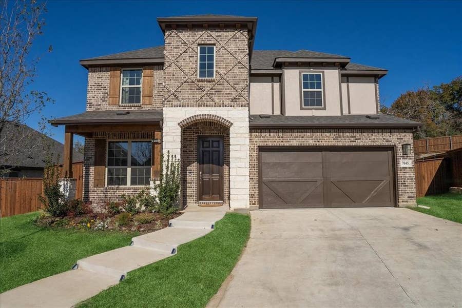 Property photo for 7045 Pecan Glen Place, Fort Worth, TX