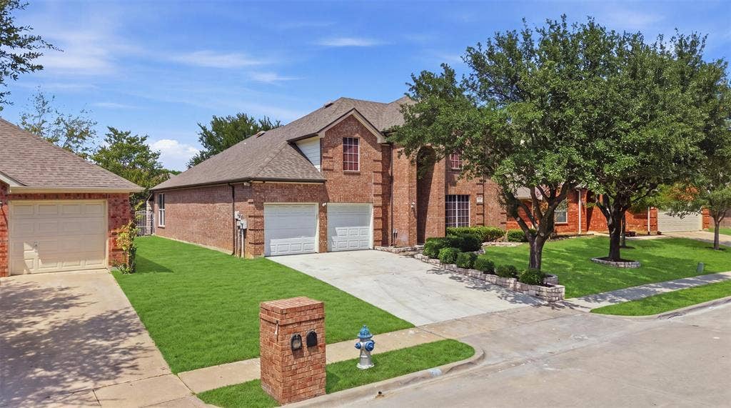 2409 Tahoe Lane, Denton, TX 76210 2409 Tahoe Lane, Denton, TX 76210