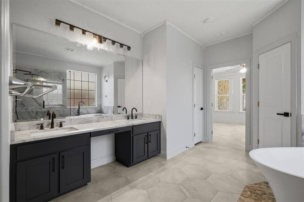 2409 Tahoe Lane, Denton, TX 76210 2409 Tahoe Lane, Denton, TX 76210