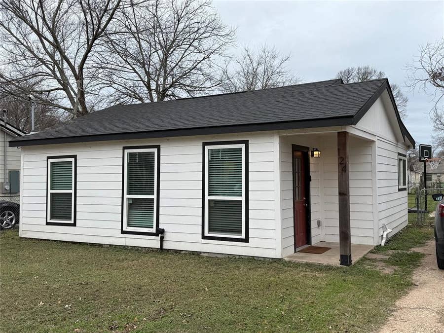 Property photo for 124 Cedar Street, Waco, TX