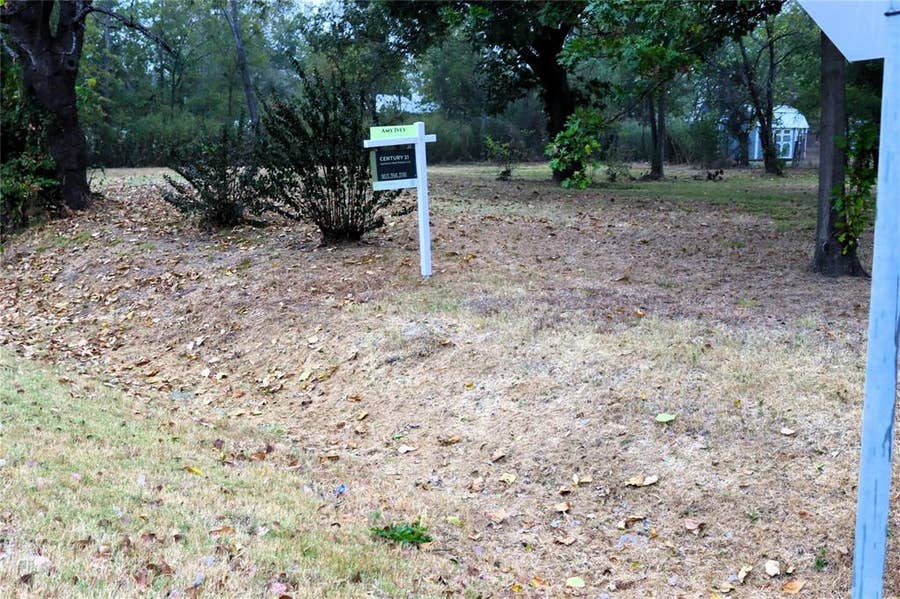 Property photo for 500 W Main Street, Quinlan, TX