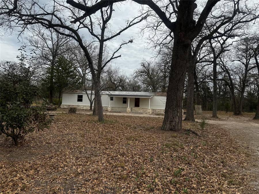 Property photo for 1101 County Road 2405, Kemp, TX