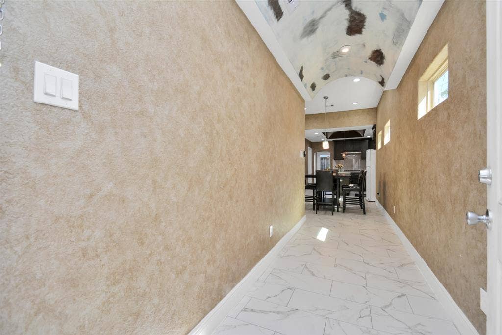 2705 & 2707 S Fox Street, Houston, TX 77003 2707 Back house