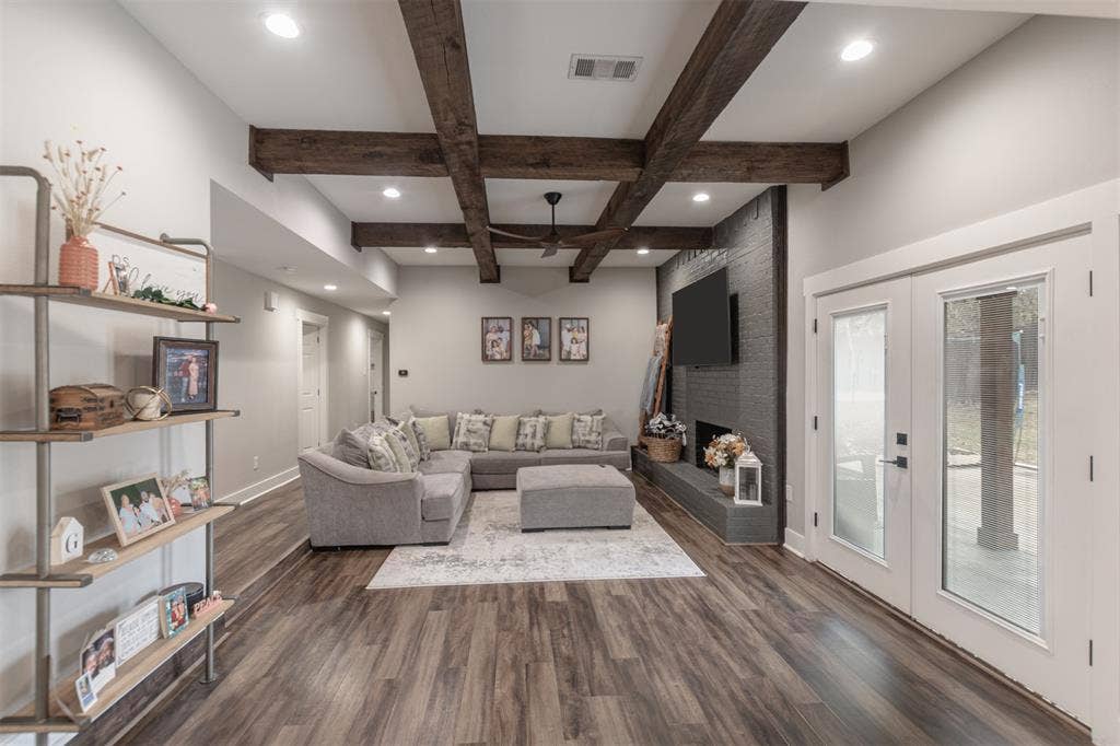 4 Priscilla, Greenville, TX 75402 4 Priscilla, Greenville, TX 75402