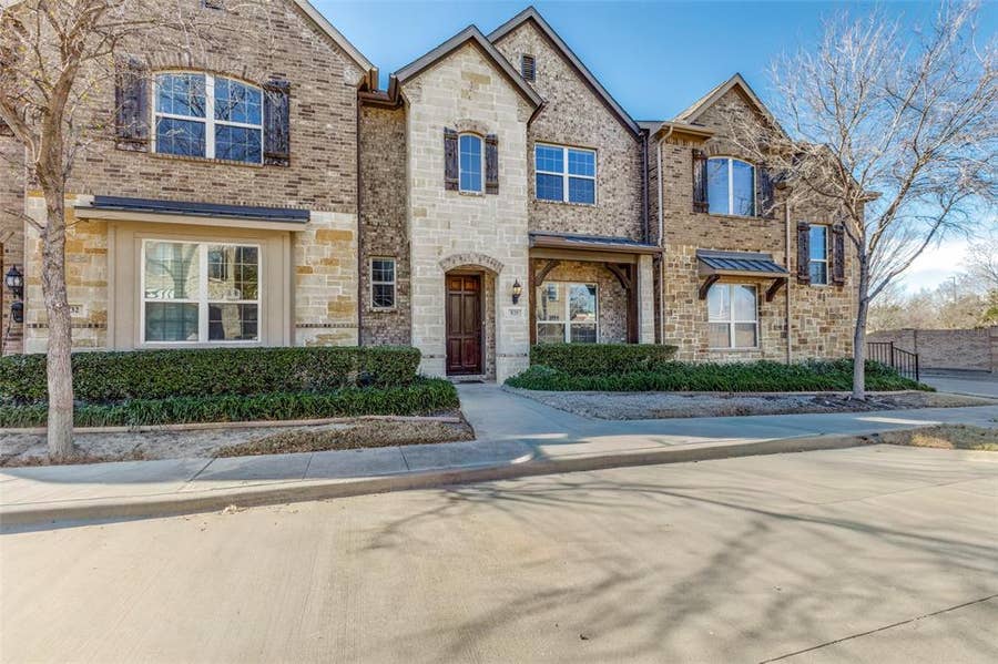 Property photo for 828 Rohan Drive, Richardson, TX