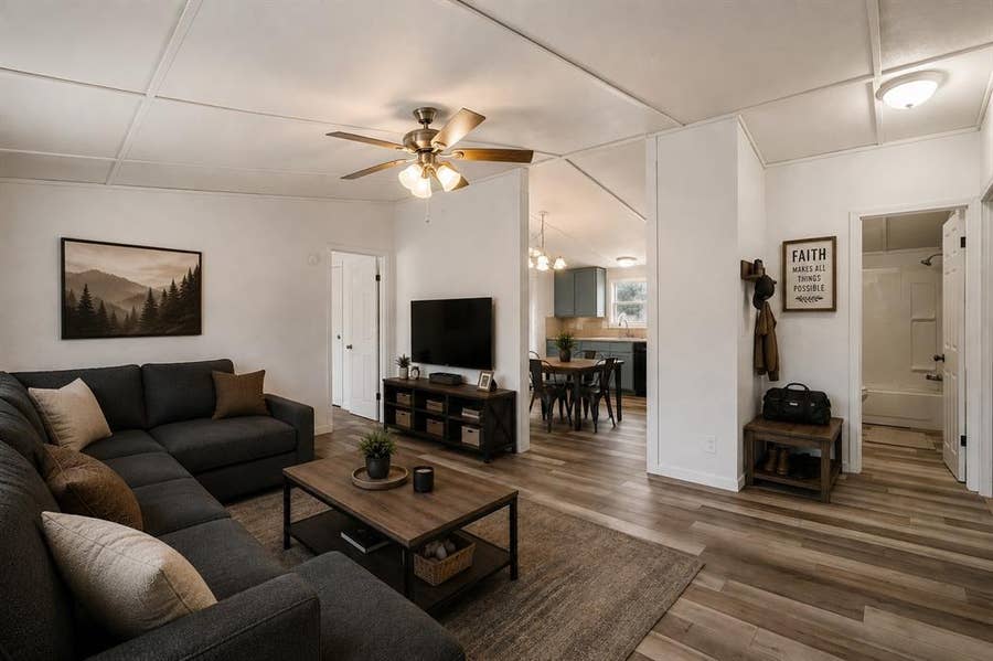 Property photo for 114 Sunset Acres Court, Granbury, TX