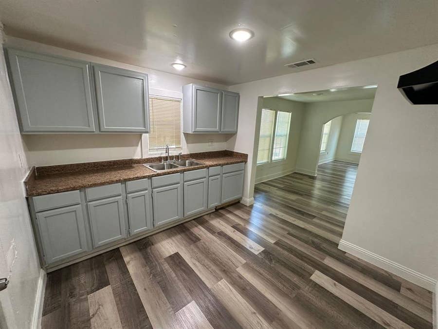 Property photo for 2206 Rockefeller Boulevard, Dallas, TX