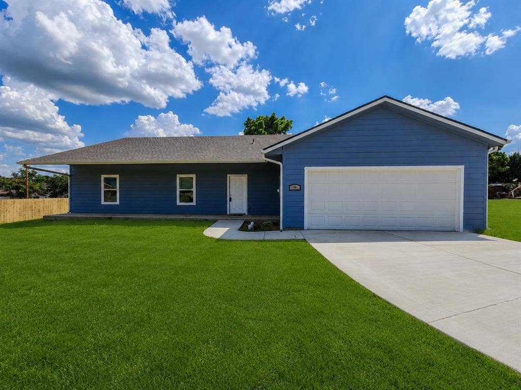 417 Katie Circle, Kennedale, TX 76060 417 Katie Circle, Kennedale, TX 76060