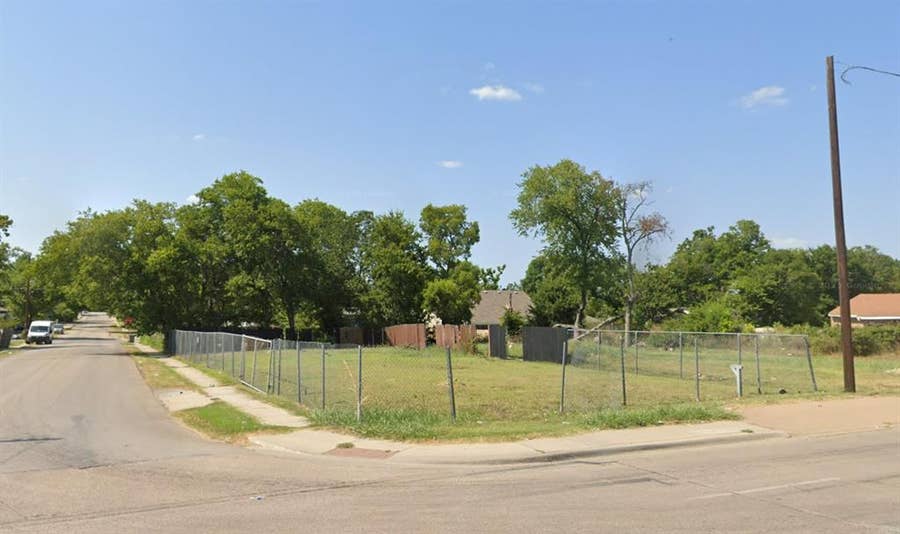Property photo for 2403 E Ann Arbor Avenue, Dallas, TX