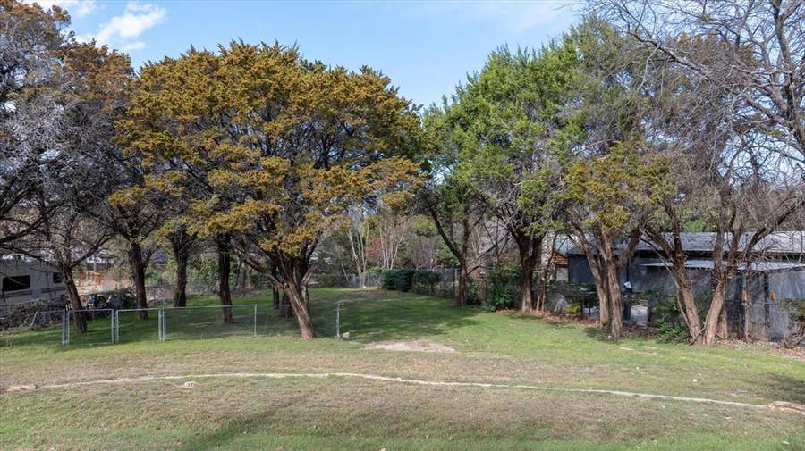 Property photo for 1310 Keechi Trail, Granbury, TX