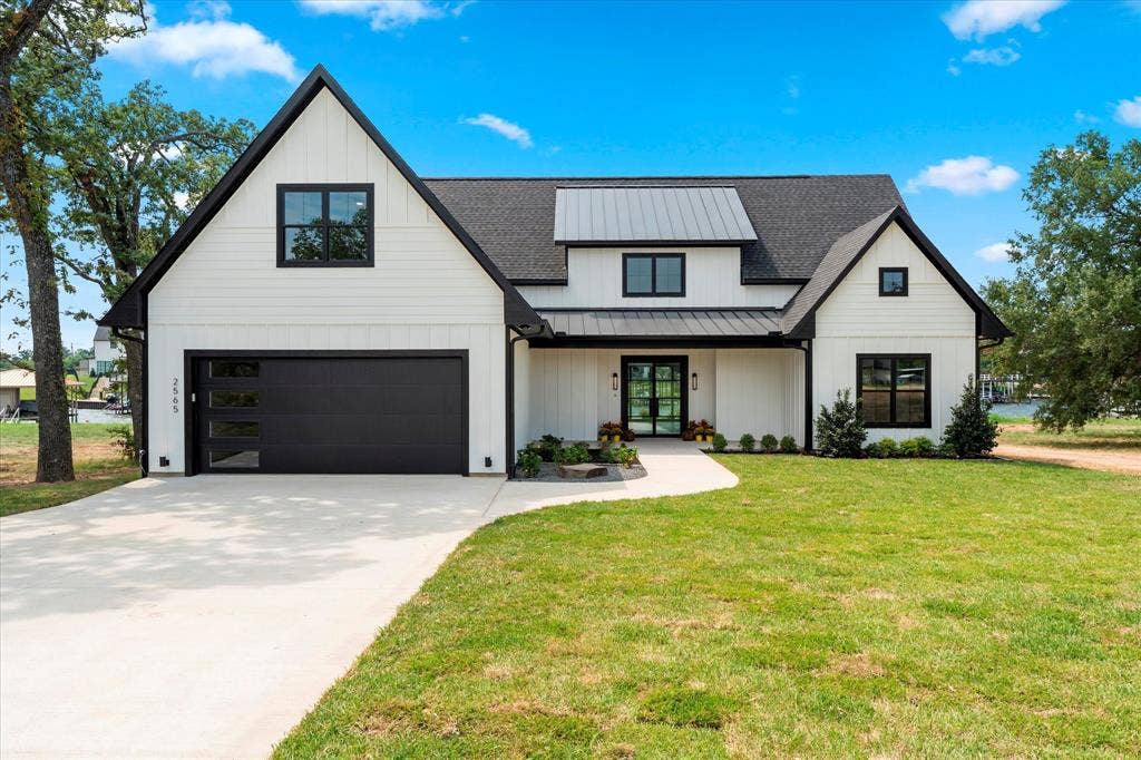 2565 Groves Court, Tool, TX 75143 2565 Groves Court, Tool, TX 75143