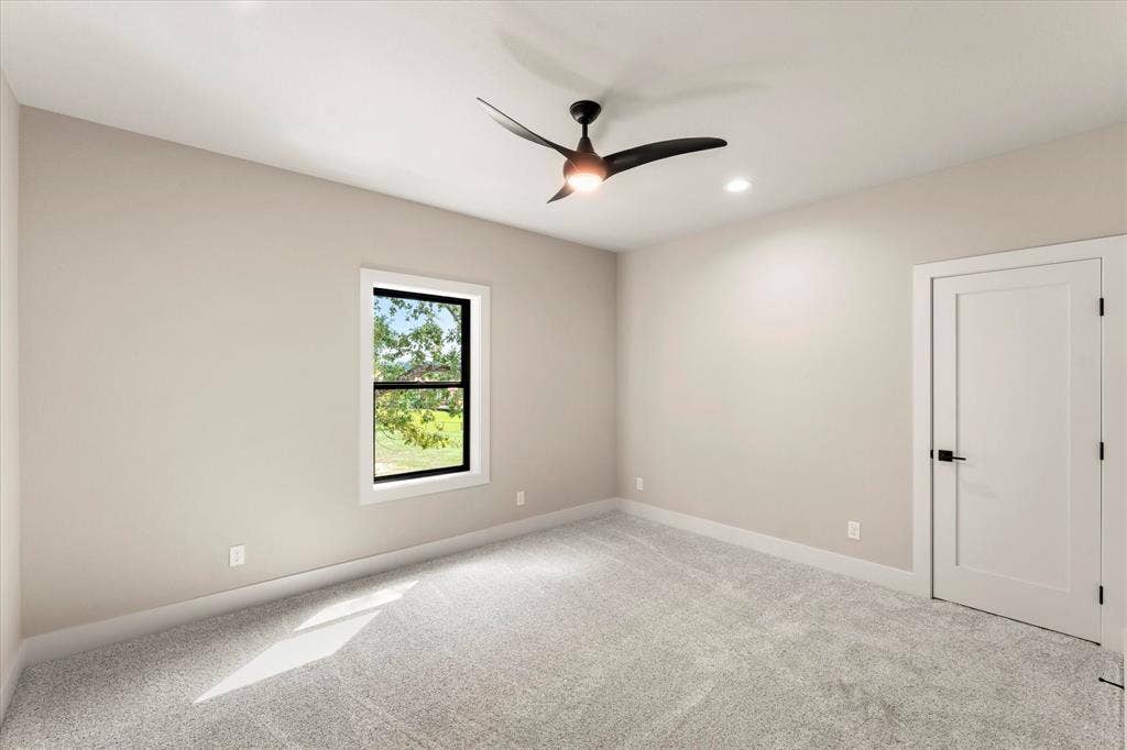2565 Groves Court, Tool, TX 75143 2565 Groves Court, Tool, TX 75143