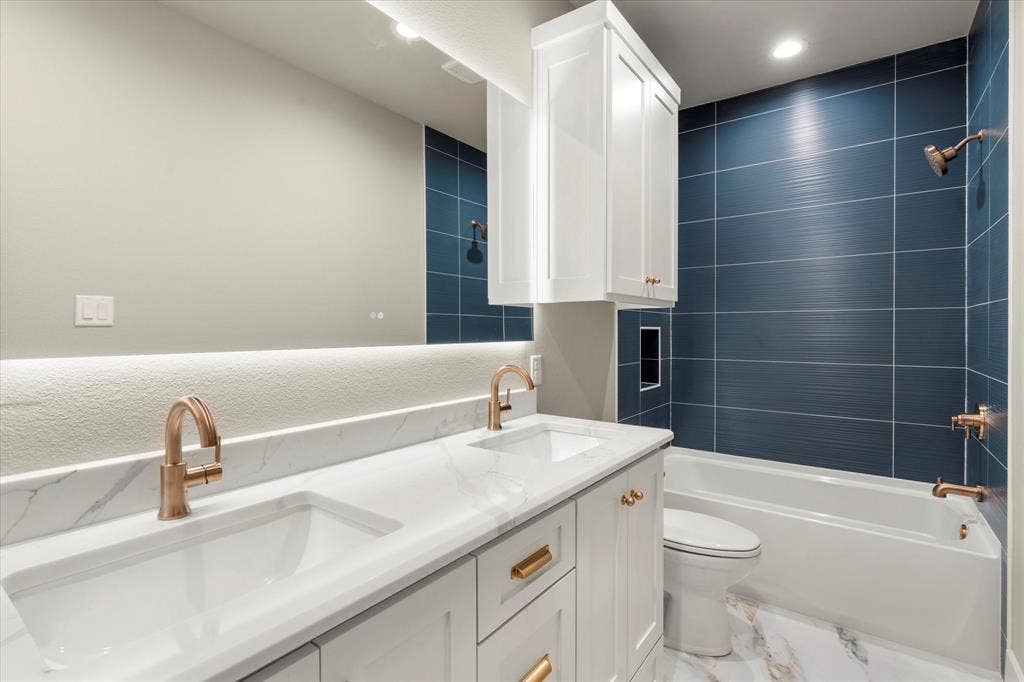 2565 Groves Court, Tool, TX 75143 2565 Groves Court, Tool, TX 75143