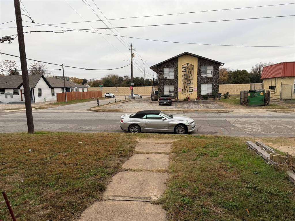 3528 Colonial Avenue, Dallas, TX 75215 3528 Colonial Avenue, Dallas, TX 75215