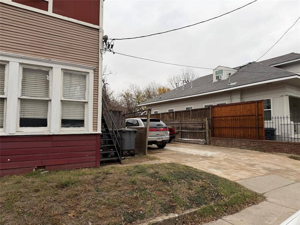 3528 Colonial Avenue, Dallas, TX 75215 3528 Colonial Avenue, Dallas, TX 75215