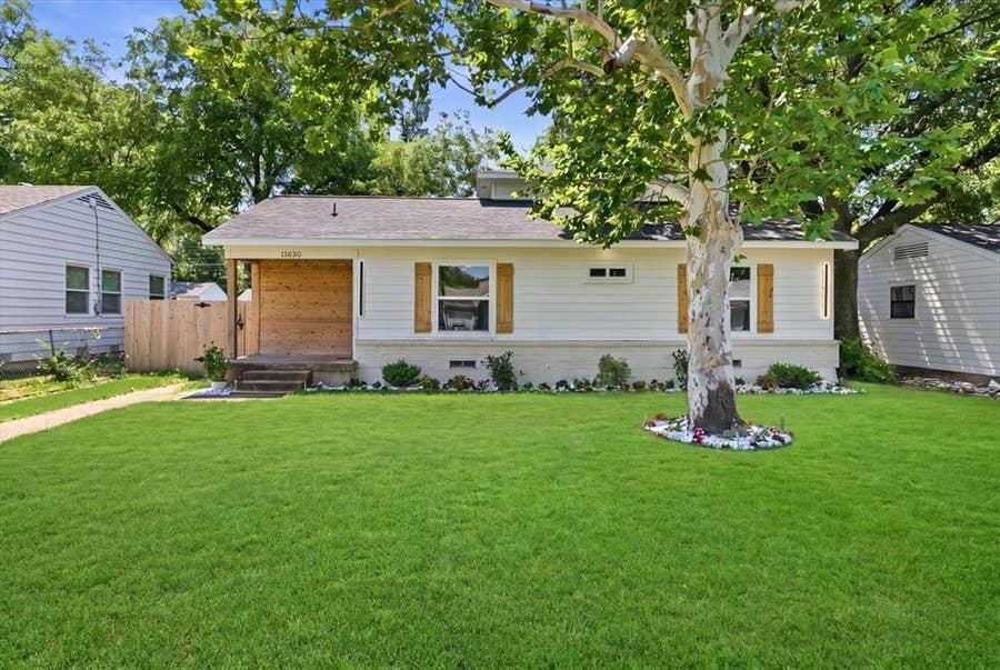 Property photo for 11630 Rupley Lane, Dallas, TX