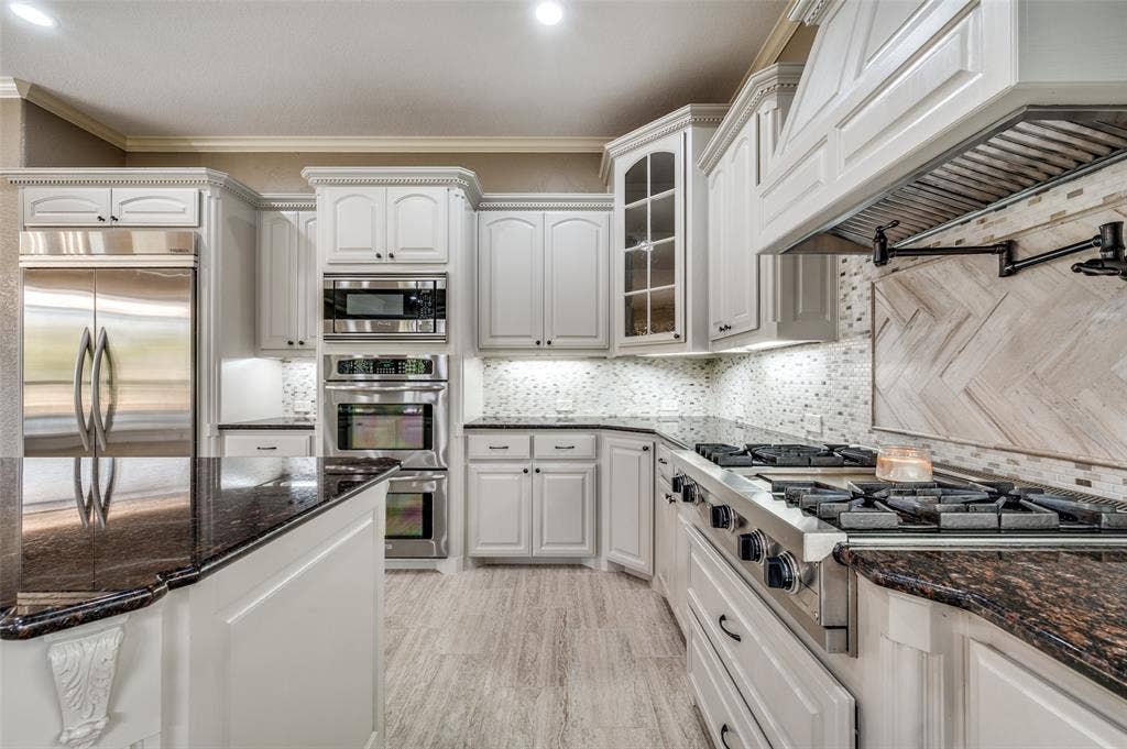 2901 LAKEVIEW Drive, Prosper, TX 75078 2901 LAKEVIEW Drive, Prosper, TX 75078