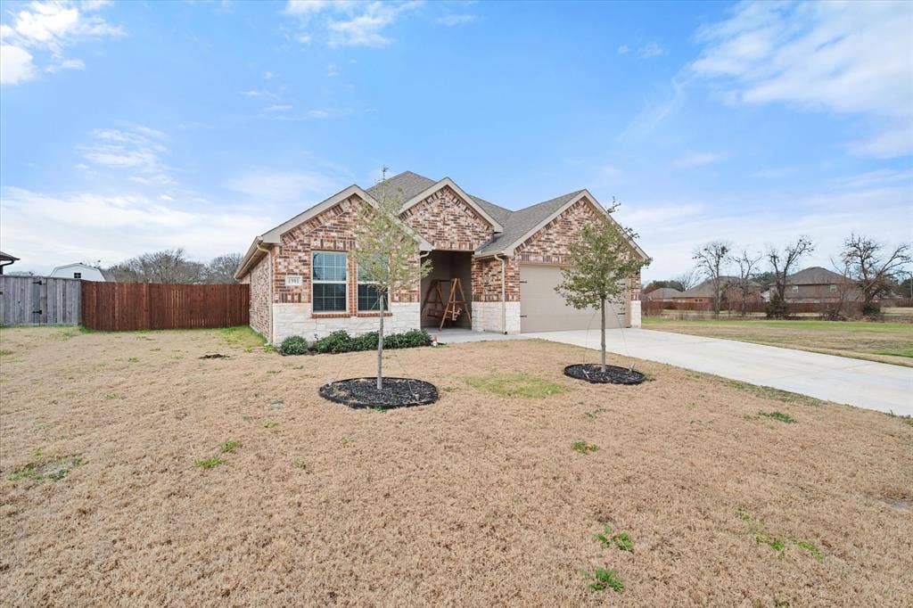 1901 Sandy Knoll Drive, Kaufman, TX 75142 1901 Sandy Knoll Drive, Kaufman, TX 75142