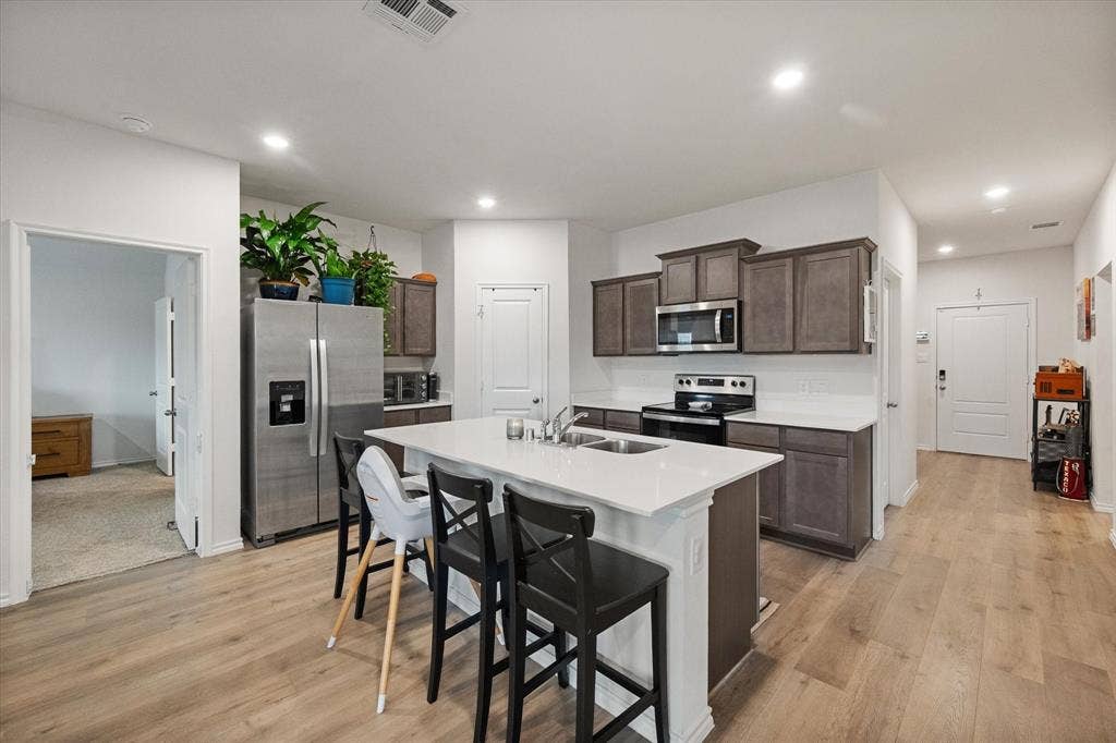 1901 Sandy Knoll Drive, Kaufman, TX 75142 1901 Sandy Knoll Drive, Kaufman, TX 75142