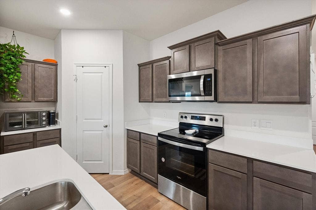 1901 Sandy Knoll Drive, Kaufman, TX 75142 1901 Sandy Knoll Drive, Kaufman, TX 75142