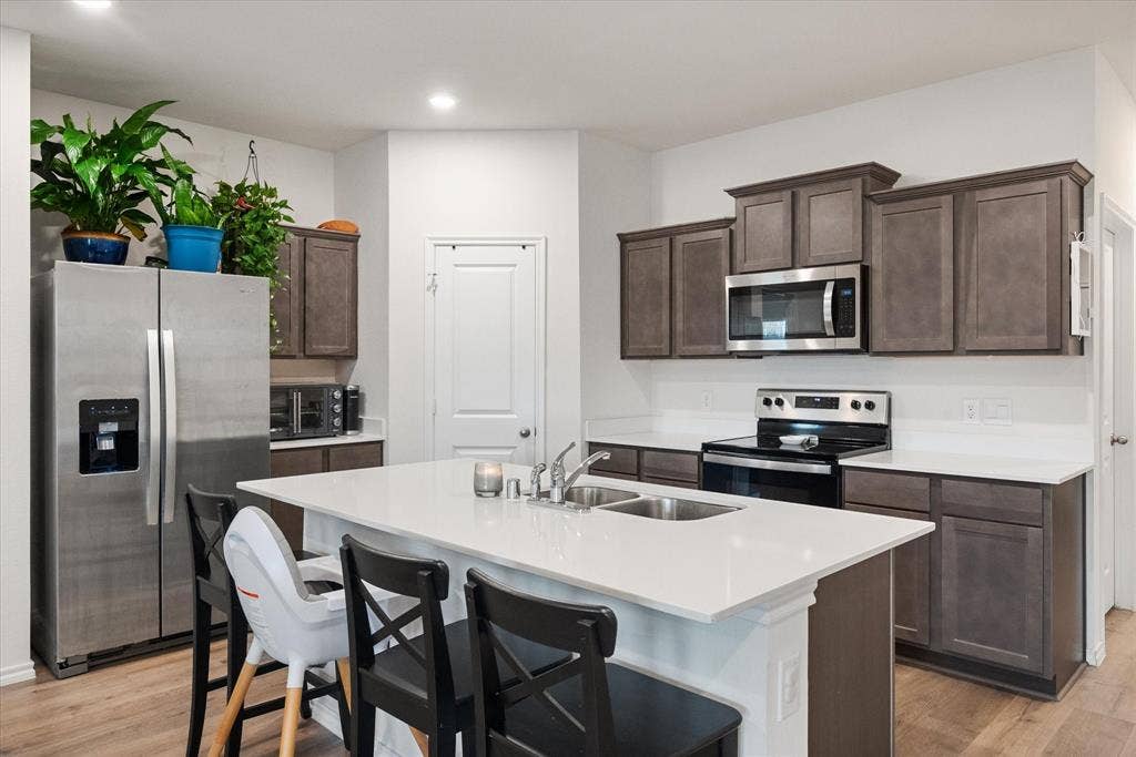 1901 Sandy Knoll Drive, Kaufman, TX 75142 1901 Sandy Knoll Drive, Kaufman, TX 75142