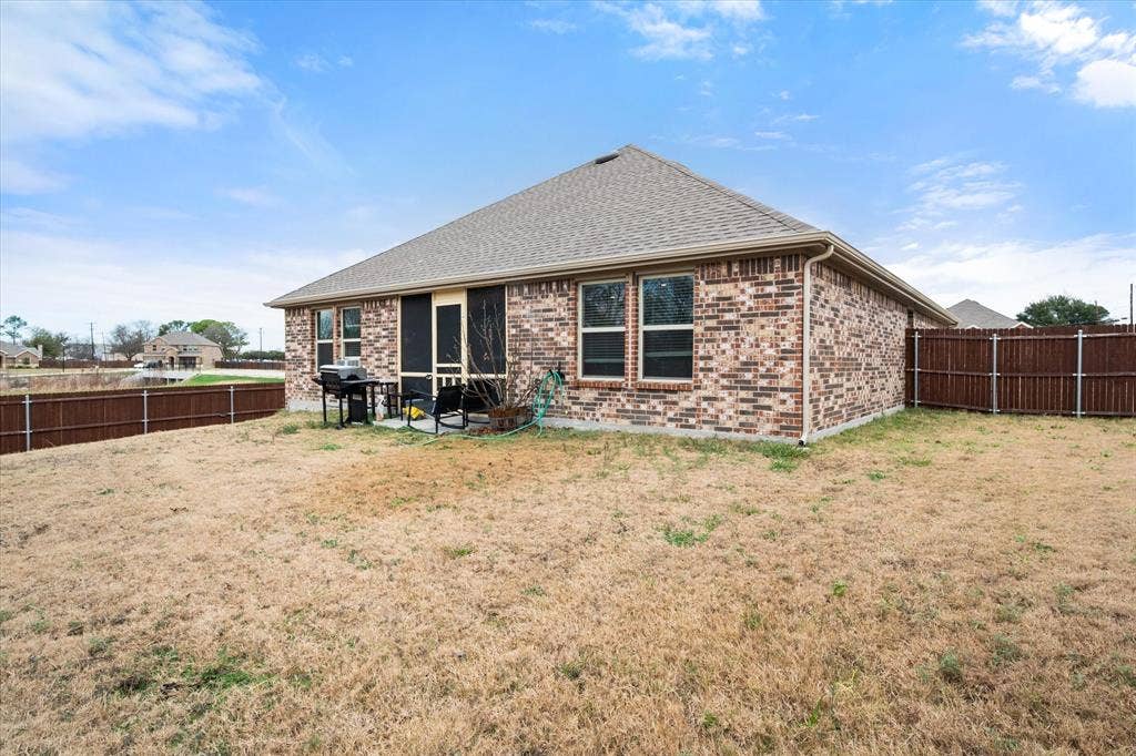 1901 Sandy Knoll Drive, Kaufman, TX 75142 1901 Sandy Knoll Drive, Kaufman, TX 75142