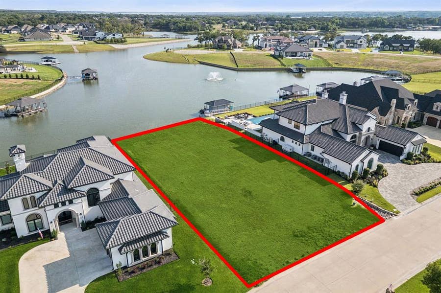Property photo for 6137 Lakeside Drive, Fort Worth, TX
