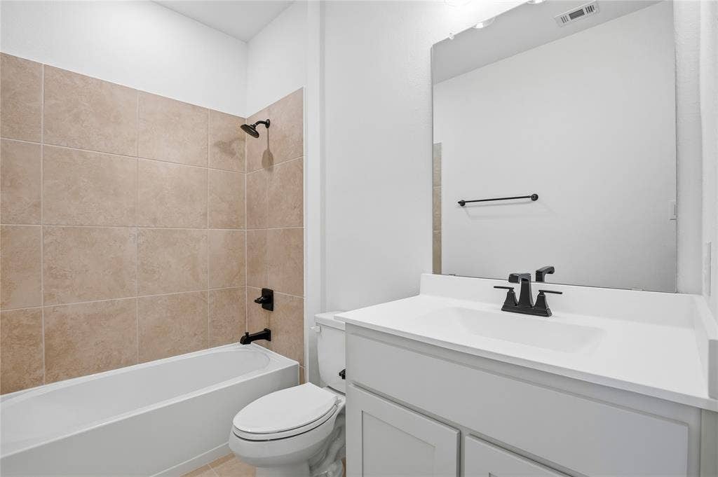 7317 Saker Street, Fort Worth, TX 76179 7317 Saker Street, Fort Worth, TX 76179