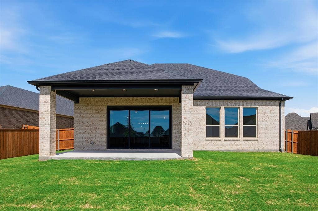 7317 Saker Street, Fort Worth, TX 76179 7317 Saker Street, Fort Worth, TX 76179