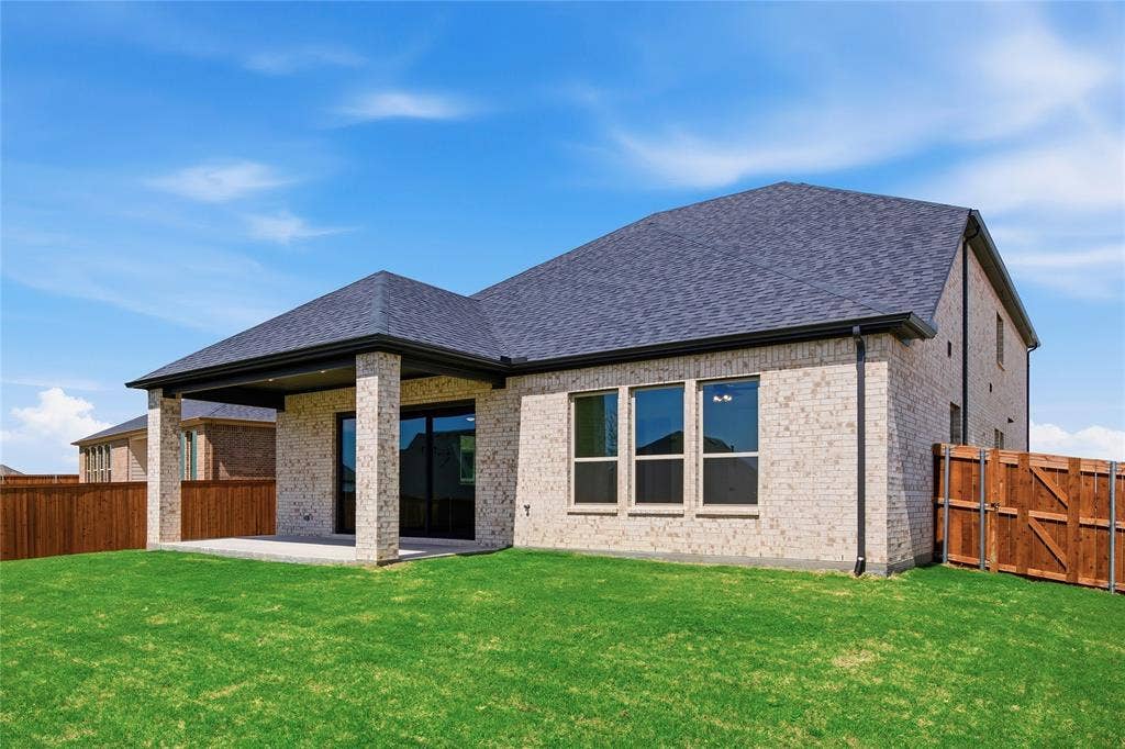 7317 Saker Street, Fort Worth, TX 76179 7317 Saker Street, Fort Worth, TX 76179