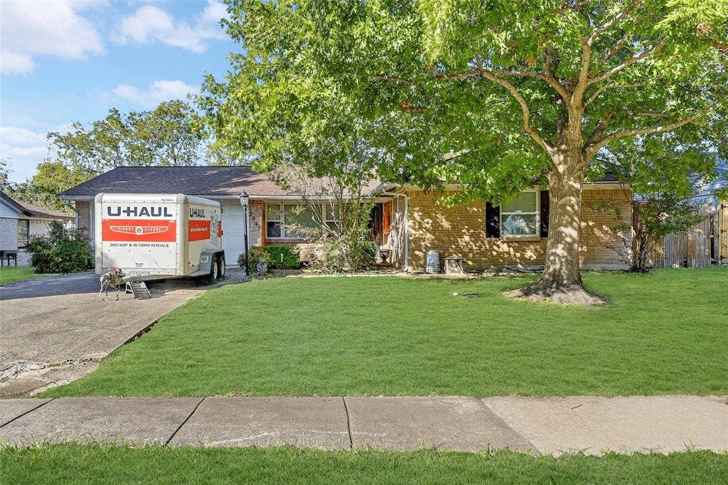 2947 Cameo Lane, Farmers Branch, TX 75234 2947 Cameo Lane, Farmers Branch, TX 75234