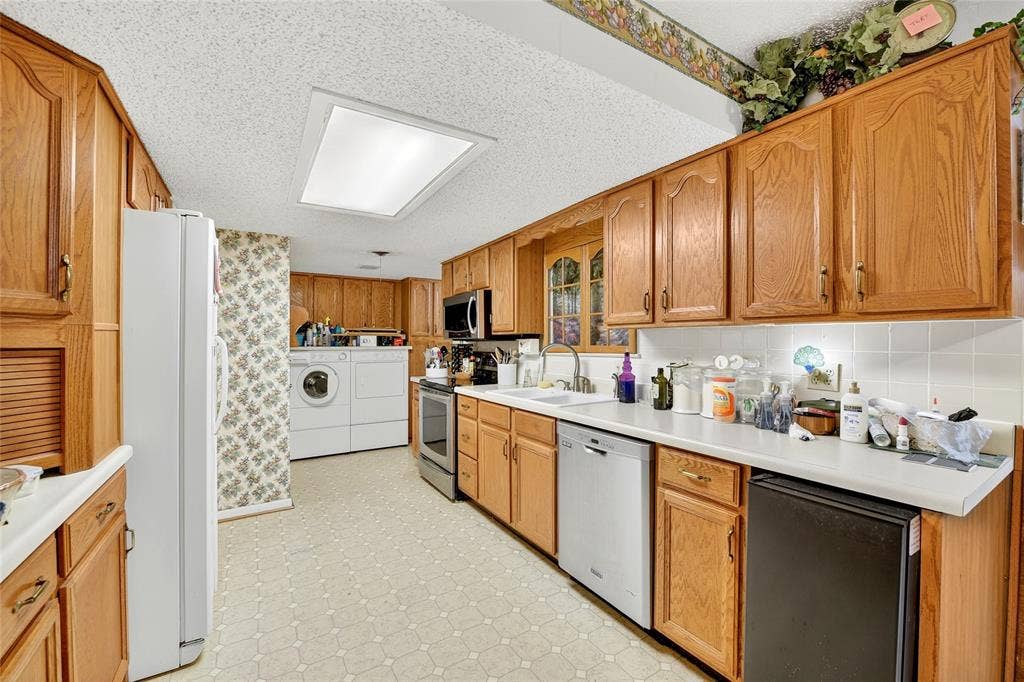 2947 Cameo Lane, Farmers Branch, TX 75234 2947 Cameo Lane, Farmers Branch, TX 75234