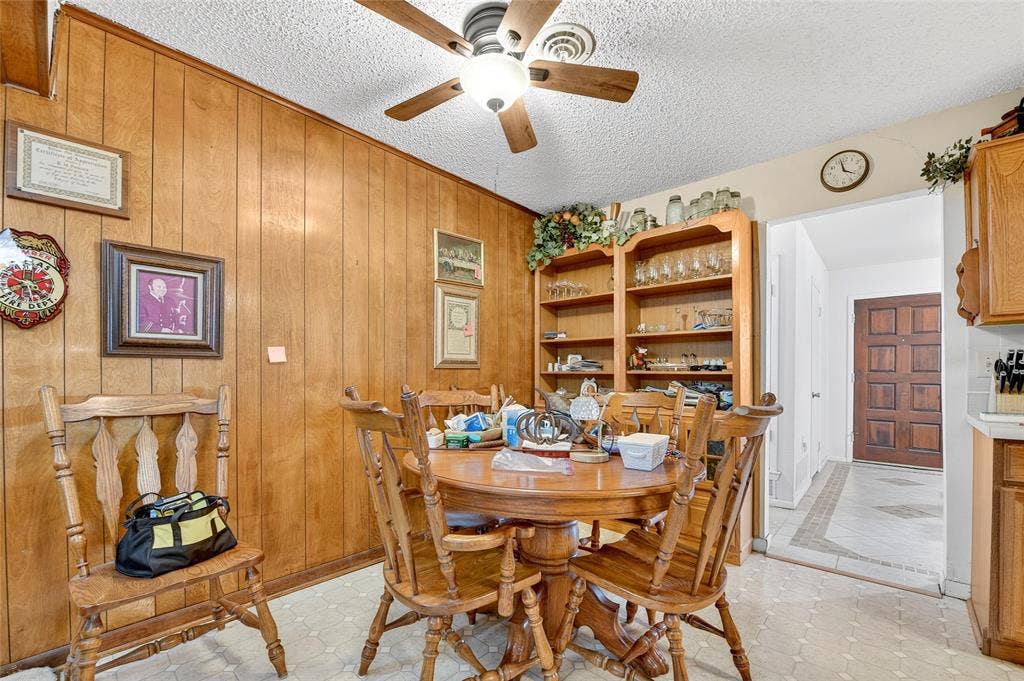 2947 Cameo Lane, Farmers Branch, TX 75234 2947 Cameo Lane, Farmers Branch, TX 75234