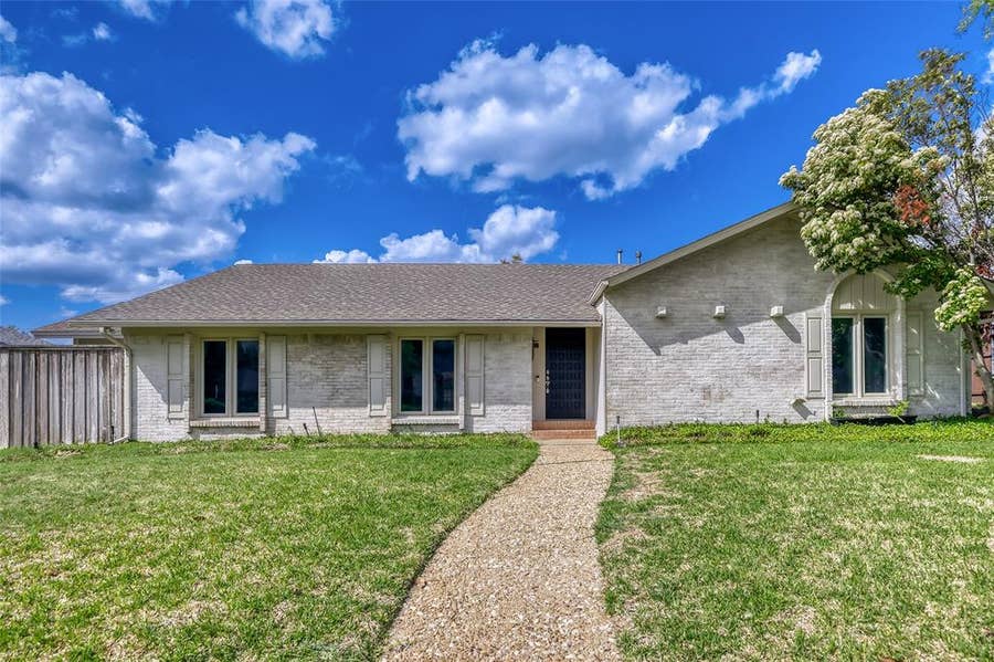 Property photo for 6639 Winterwood Lane, Dallas, TX