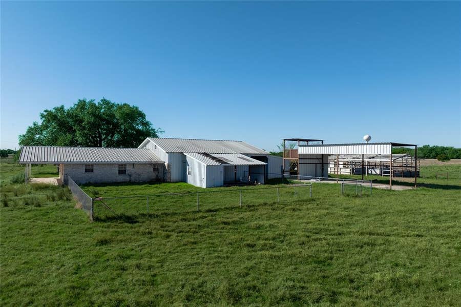 Property photo for 6862 Fm 2484, Salado, TX