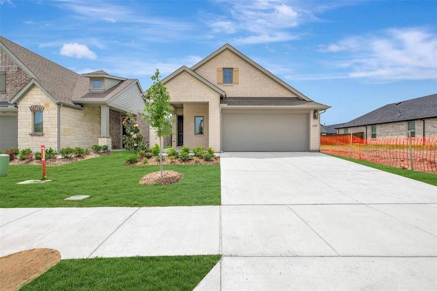 Property photo for 4228 Elk Hair Drive, Royse City, TX
