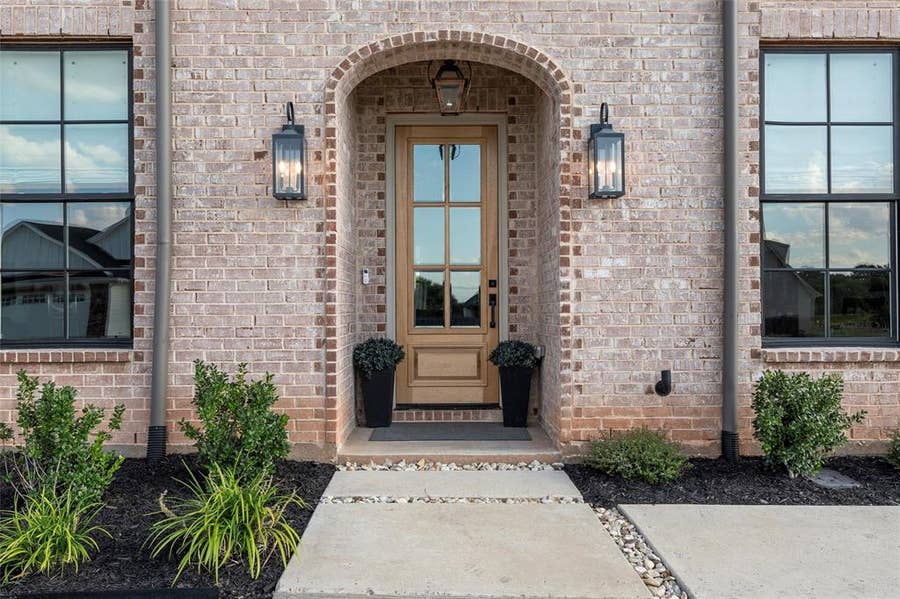 Property photo for 12014 Kenai Circle, Woodway, TX
