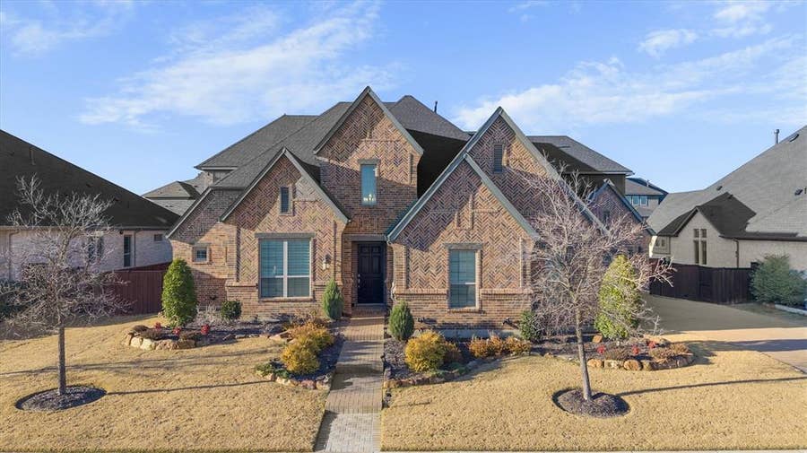 Property photo for 1870 Star Trace Parkway, Prosper, TX