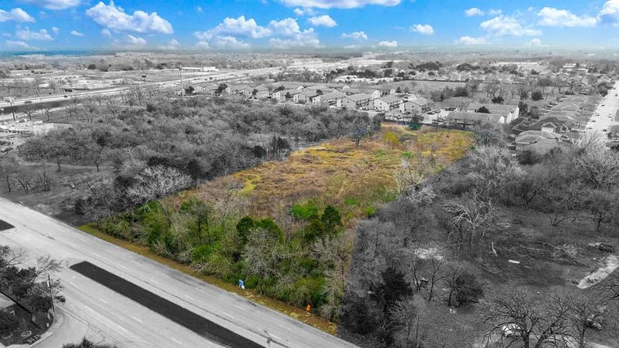 Property photo for 1900 S Beltline Road, Dallas, TX