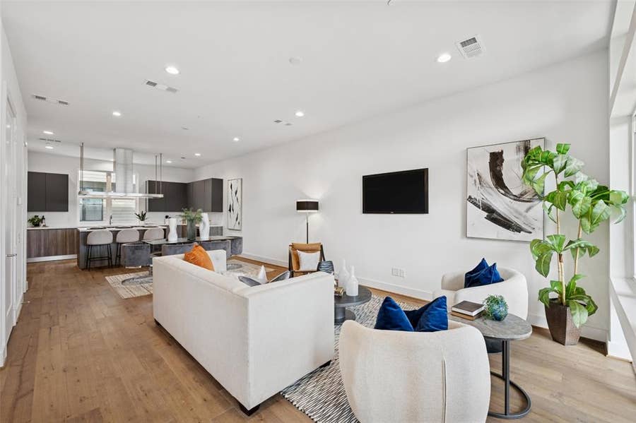 Property photo for 3064 Chimes Street, Dallas, TX