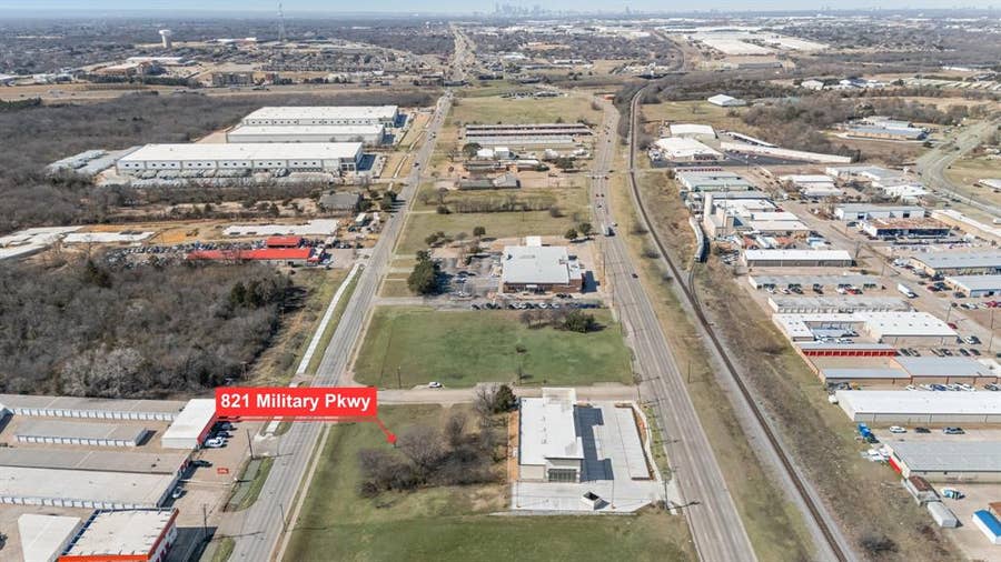 Property photo for 821 Military Parkway, Mesquite, TX