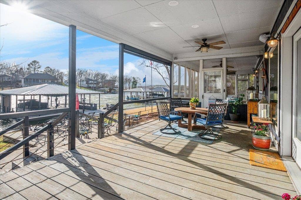 154 Bayside Circle, Malakoff, TX 75148 Covered deck