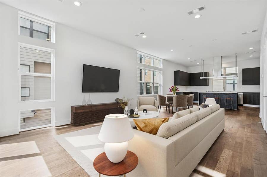 Property photo for 3032 Chimes Street, Dallas, TX