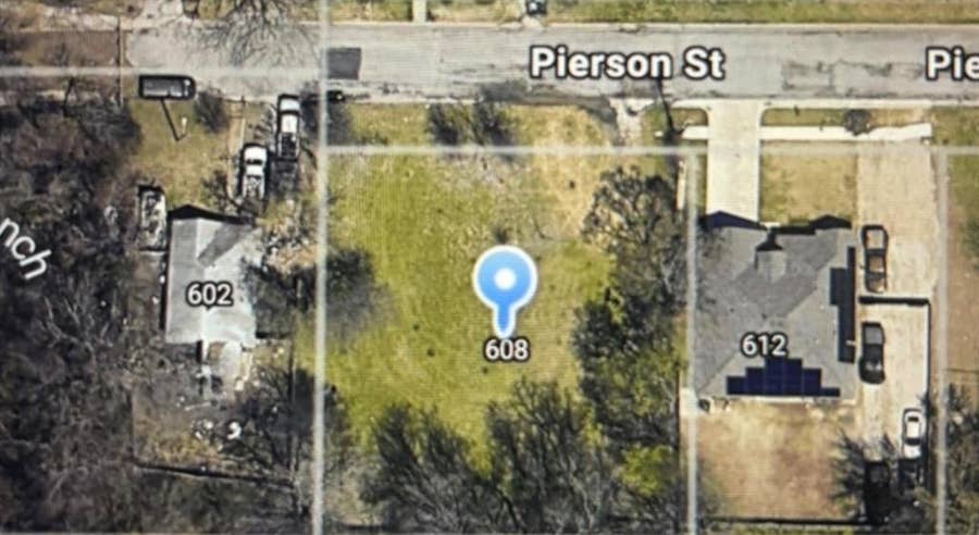 Property photo for 608 Pierson Street, Lancaster, TX