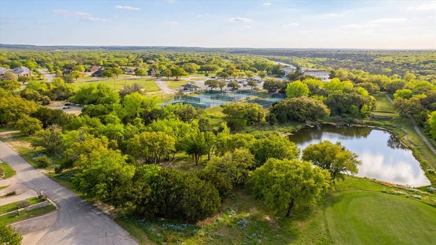 Property photo for 5015 Elms Court, Granbury, TX