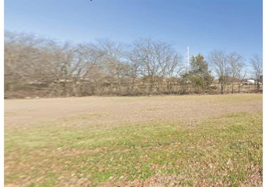 Property photo for 1331 N Houston School Road, Lancaster, TX