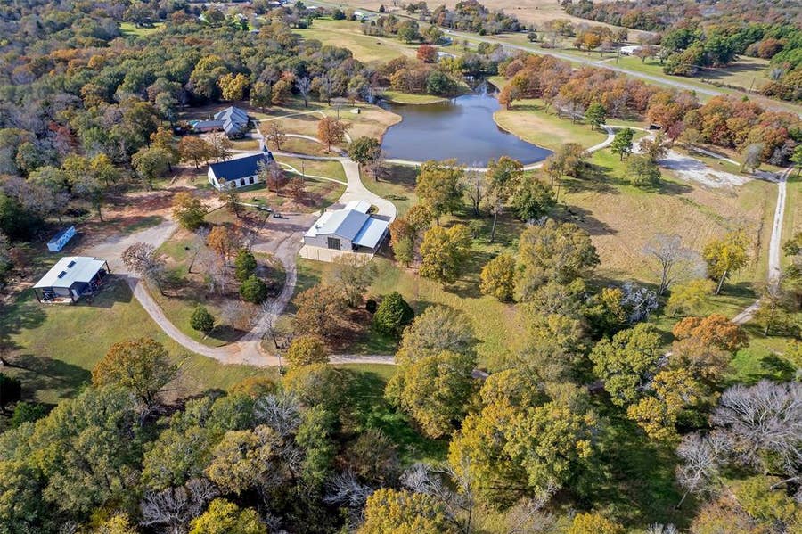 Property photo for 12001 St Hwy 31, Malakoff, TX