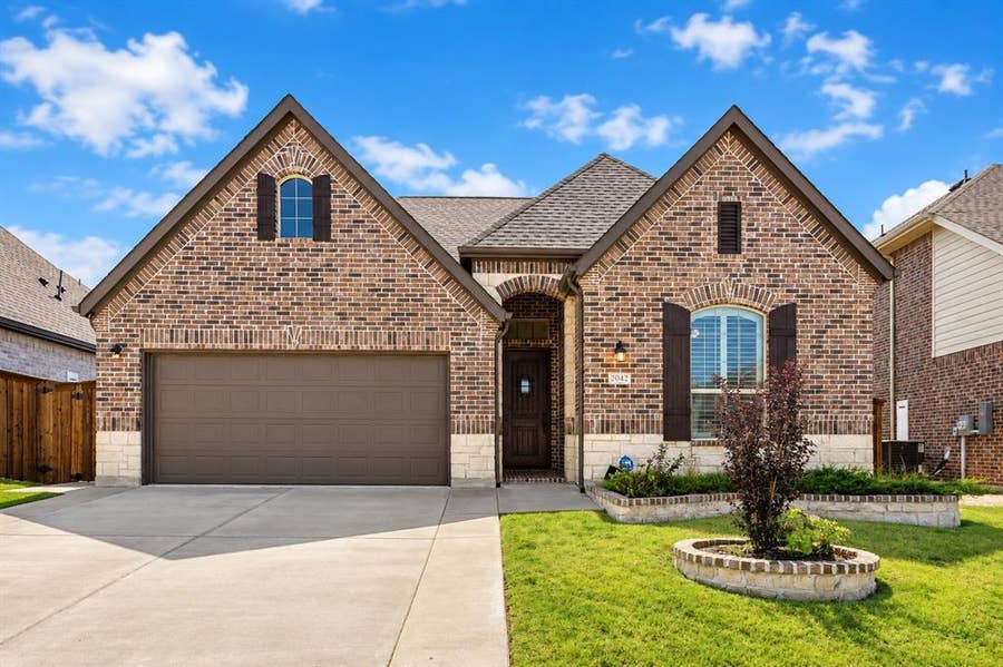 Property photo for 2042 Clear Water Way, Royse City, TX