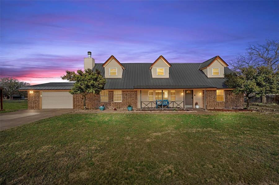 Property photo for 398 Bluebonnett Lane, Lorena, TX